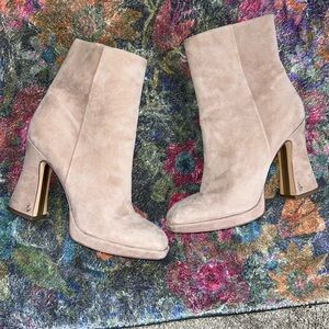 Perfect fall booties!